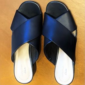 Collection by Clarks, Women’s black leather sandals, Size 8